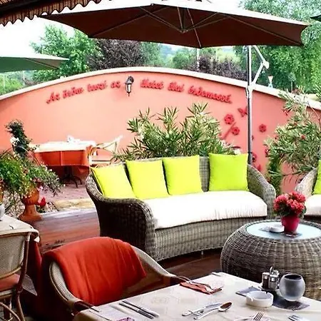 Ambrozia Etterem Es Panzio Bed & Breakfast