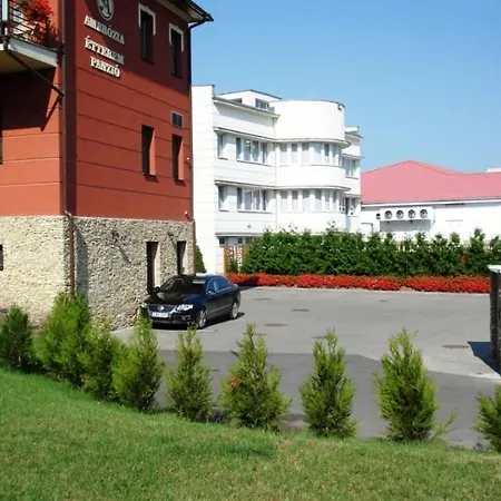 Ambrozia Etterem Es Panzio