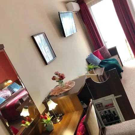 Ambrozia Etterem Es Panzio