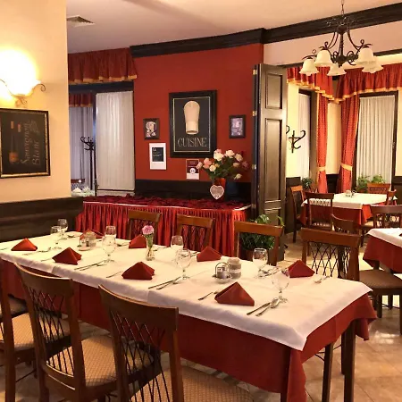 Bed & Breakfast Ambrozia Etterem Es Panzio Kazincbarcika