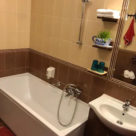 Ambrozia Etterem Es Panzio קזינצברציקה