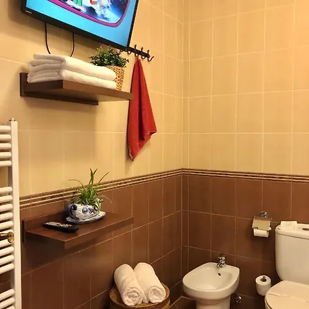 Ambrozia Etterem Es Panzio לינה וארוחת בוקר קזינצברציקה